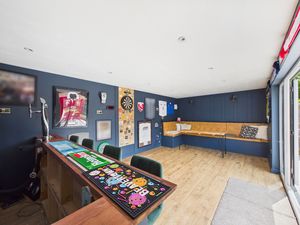 Garden Bar- click for photo gallery